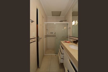 Casa para alugar com 297m², 4 quartos e 4 vagasBanheiro da Suíte 1
