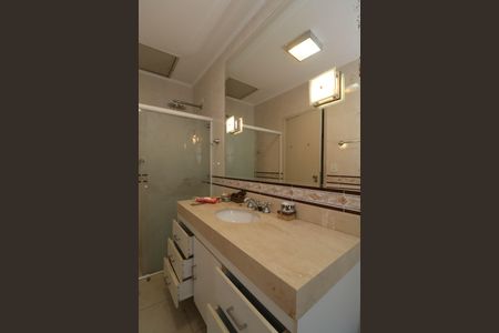 Casa para alugar com 297m², 4 quartos e 4 vagasBanheiro da Suíte 1