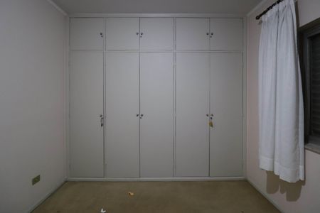 Casa para alugar com 297m², 4 quartos e 4 vagasQuarto 2