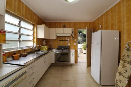 Casa para alugar com 297m², 4 quartos e 4 vagasCozinha