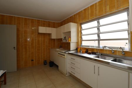 Casa para alugar com 297m², 4 quartos e 4 vagasCozinha