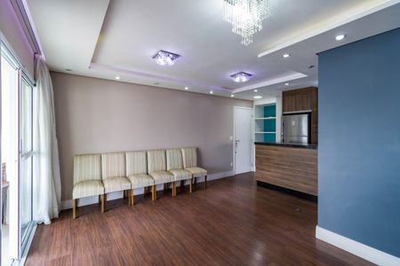 Apartamento à venda com 76m², 2 quartos e 2 vagasSala