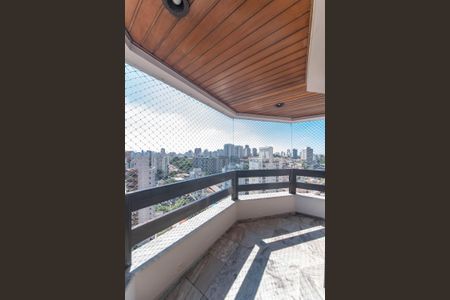 Apartamento à venda com 114m², 3 quartos e 2 vagasVaranda