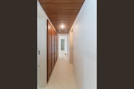 Apartamento à venda com 114m², 3 quartos e 2 vagasCorredor