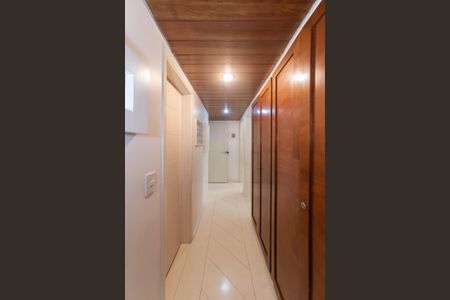 Apartamento à venda com 114m², 3 quartos e 2 vagasCorredor