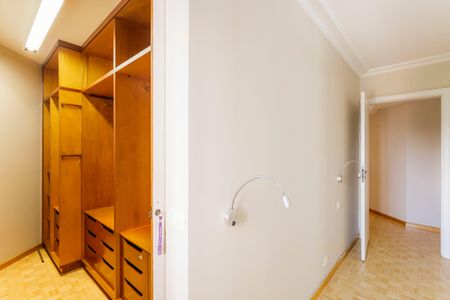 Apartamento à venda com 180m², 4 quartos e 3 vagasSuíte 2