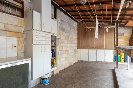 Casa à venda com 185m², 3 quartos e 2 vagasÁrea comum