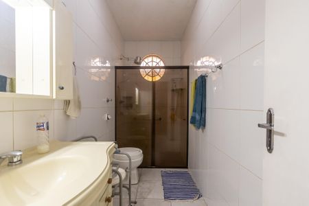 Casa à venda com 185m², 3 quartos e 2 vagasBanheiro Suite