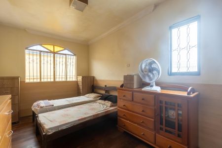 Casa à venda com 185m², 3 quartos e 2 vagasQuarto 3