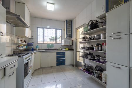 Casa à venda com 185m², 3 quartos e 2 vagasCozinha