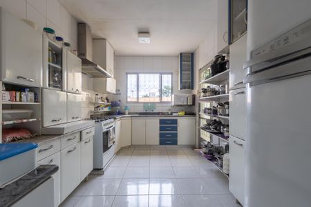 Casa à venda com 185m², 3 quartos e 2 vagasCozinha