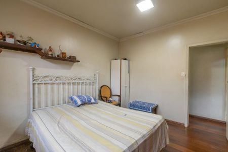 Casa à venda com 185m², 3 quartos e 2 vagasQuarto 2