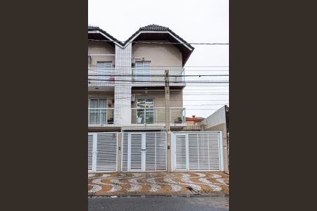 Casa para alugar com 180m², 3 quartos e 2 vagasFachada