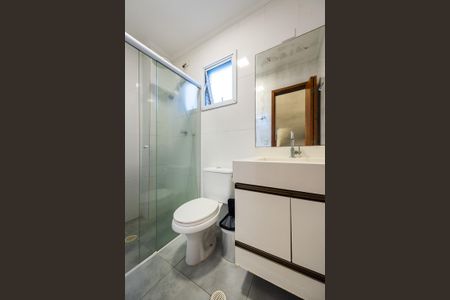 Casa para alugar com 180m², 3 quartos e 2 vagasBanheiro Social