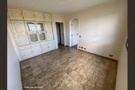 Apartamento para alugar com 340m², 4 quartos e 5 vagas Apartamento para alugar com 340m², 4 quartos e 5 vagasSala