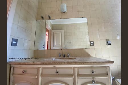 Apartamento para alugar com 340m², 4 quartos e 5 vagas Apartamento para alugar com 340m², 4 quartos e 5 vagasBanheiro