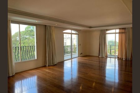 Apartamento para alugar com 340m², 4 quartos e 5 vagas Apartamento para alugar com 340m², 4 quartos e 5 vagasSala