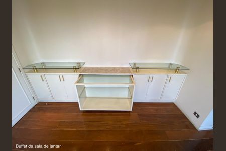 Apartamento para alugar com 340m², 4 quartos e 5 vagas Apartamento para alugar com 340m², 4 quartos e 5 vagasSala