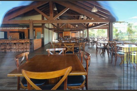 Casa de condomínio para alugar com 345m², 5 quartos e 4 vagasÁrea comum - Salão de festas