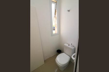 Casa de condomínio para alugar com 345m², 5 quartos e 4 vagasLavabo