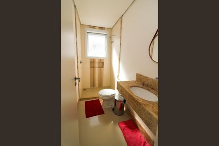 Casa de condomínio para alugar com 345m², 5 quartos e 4 vagasBanheiro da Suíte 4