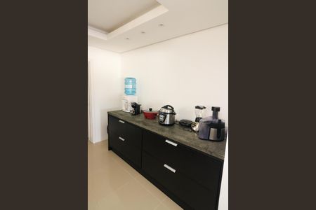 Casa de condomínio para alugar com 345m², 5 quartos e 4 vagasCozinha