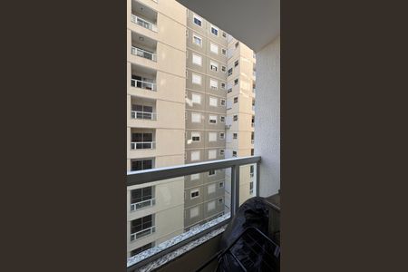 Apartamento à venda com 57m², 2 quartos e 1 vaga Apartamento à venda com 57m², 2 quartos e 1 vagaVaranda