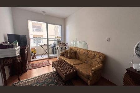 Apartamento à venda com 57m², 2 quartos e 1 vaga Apartamento à venda com 57m², 2 quartos e 1 vagaSala