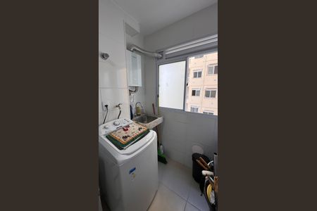 Apartamento à venda com 57m², 2 quartos e 1 vaga Apartamento à venda com 57m², 2 quartos e 1 vagaÁrea de Serviço