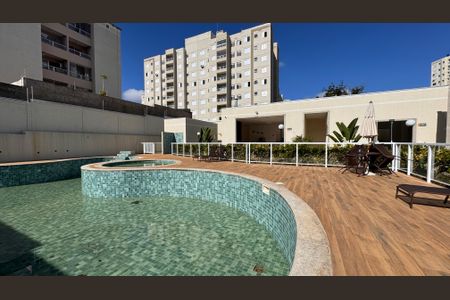 Apartamento à venda com 57m², 2 quartos e 1 vaga Apartamento à venda com 57m², 2 quartos e 1 vagaÁrea comum - Piscina