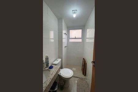 Apartamento à venda com 57m², 2 quartos e 1 vaga Apartamento à venda com 57m², 2 quartos e 1 vagaBanheiro