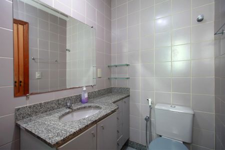 Apartamento à venda com 99m², 3 quartos e 3 vagasBanheiro da Suíte