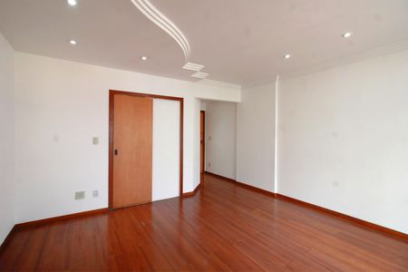 Apartamento à venda com 99m², 3 quartos e 3 vagasSala