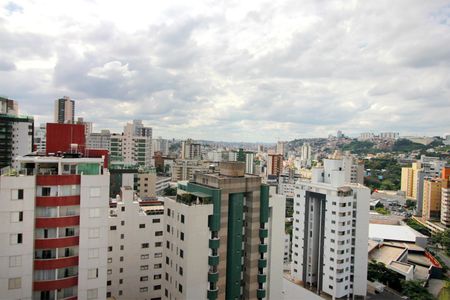 Apartamento à venda com 99m², 3 quartos e 3 vagasVista - Suite