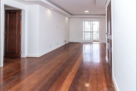 Apartamento à venda com 105m², 3 quartos e 1 vaga Apartamento à venda com 105m², 3 quartos e 1 vagaSala