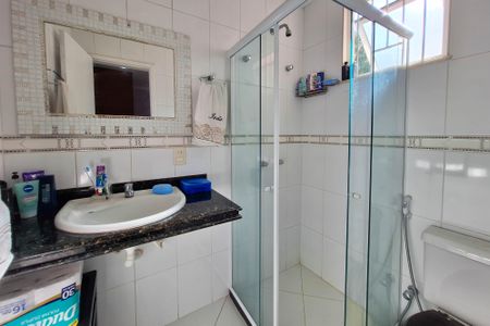 Casa à venda com 310m², 3 quartos e 2 vagasBanheiro da Suíte 1