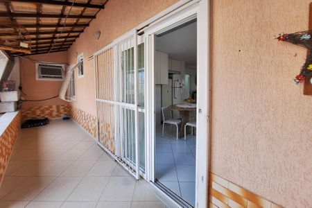 Casa à venda com 310m², 3 quartos e 2 vagasQuintal