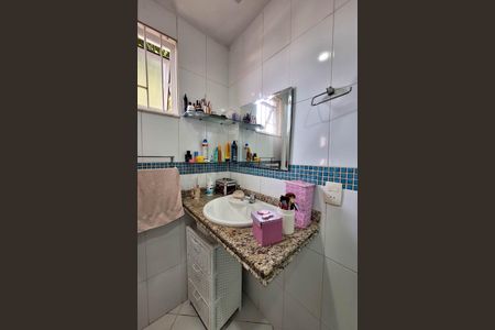 Casa à venda com 310m², 3 quartos e 2 vagasBanheiro Social