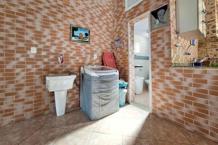 Casa à venda com 310m², 3 quartos e 2 vagasÁrea de Serviço