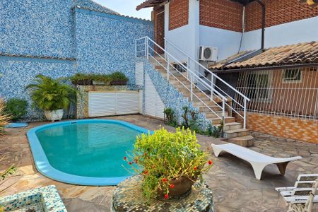 Casa à venda com 310m², 3 quartos e 2 vagasQuintal
