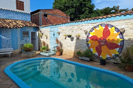 Casa à venda com 310m², 3 quartos e 2 vagasQuintal