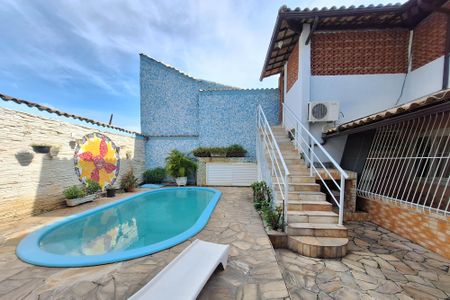 Casa à venda com 310m², 3 quartos e 2 vagasQuintal