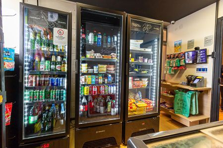 Apartamento à venda com 73m², 2 quartos e 1 vagaÁrea comum - mercadinho