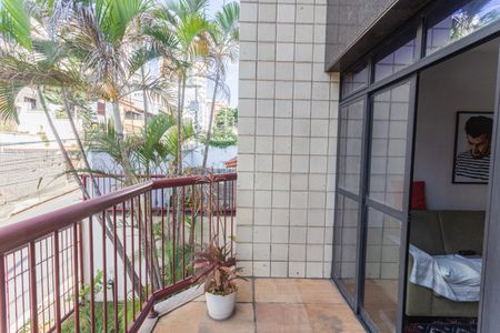 Apartamento à venda com 145m², 4 quartos e 2 vagasVaranda do Quarto 3