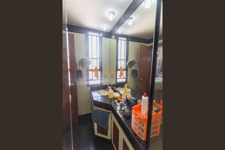 Apartamento à venda com 145m², 4 quartos e 2 vagasBanheiro da Suíte