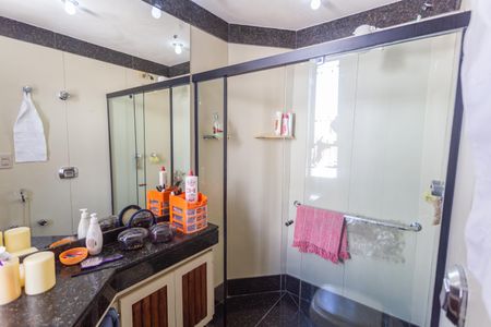 Apartamento à venda com 145m², 4 quartos e 2 vagasBanheiro da Suíte