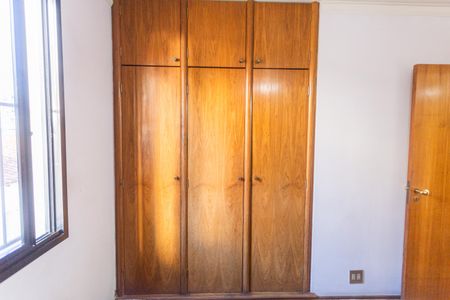 Apartamento à venda com 145m², 4 quartos e 2 vagasQuarto 2
