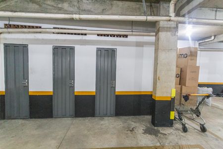 Apartamento à venda com 145m², 4 quartos e 2 vagasDepósito