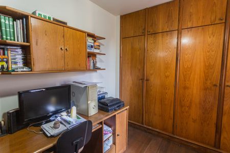 Apartamento à venda com 145m², 4 quartos e 2 vagasQuarto 1