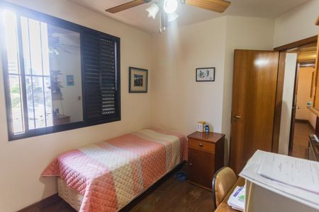 Apartamento à venda com 145m², 4 quartos e 2 vagasQuarto 1